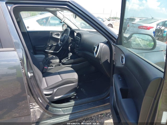 Продажа на аукционе авто 2023 Kia Soul Lx, vin: KNDJ23AU0P7881494, номер лота: 42962170