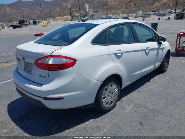 3FADP4AJ1FM158841 Ford 2015