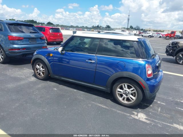 2013 MINI HARDTOP WMWSU3C53DT679883 Photo 2