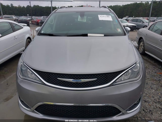 2C4RC1GG3JR185661 Chrysler 2018