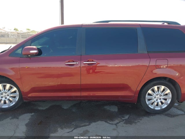 5TDDK3DC9FS099425 Toyota Sienna Limited Premium 7 Passenger