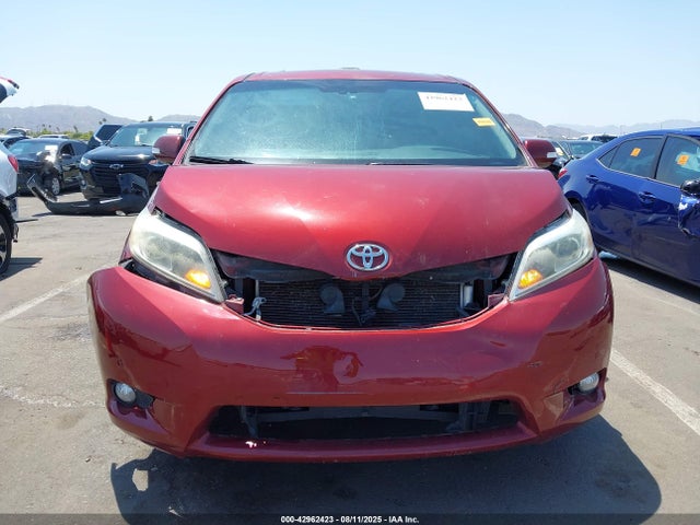 5TDDK3DC9FS099425 Toyota Sienna Limited Premium 7 Passenger