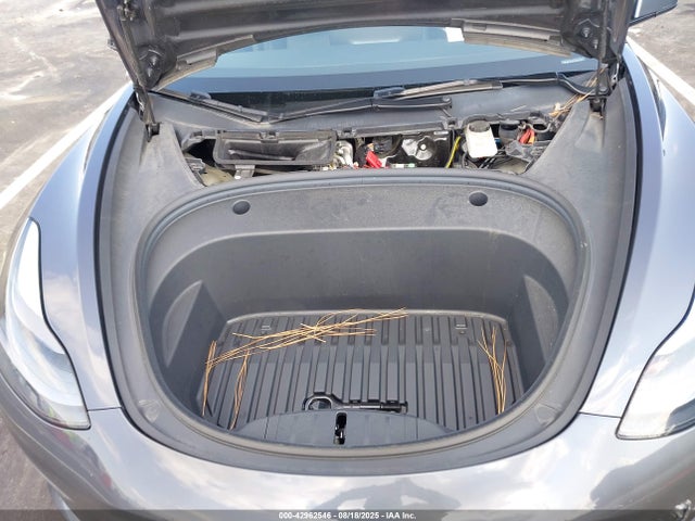 2023 TESLA MODEL 3 5YJ3E1EAXPF613101 Photo 9