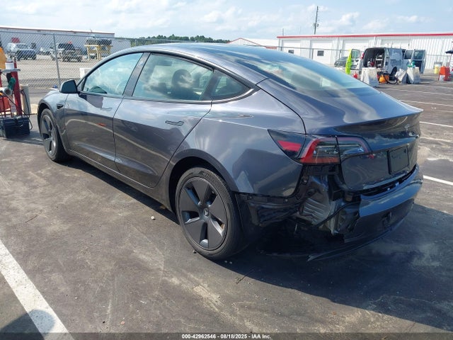 2023 TESLA MODEL 3 5YJ3E1EAXPF613101 Photo 2