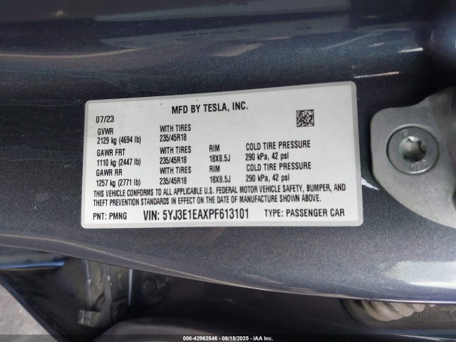 2023 TESLA MODEL 3 5YJ3E1EAXPF613101 Photo 8