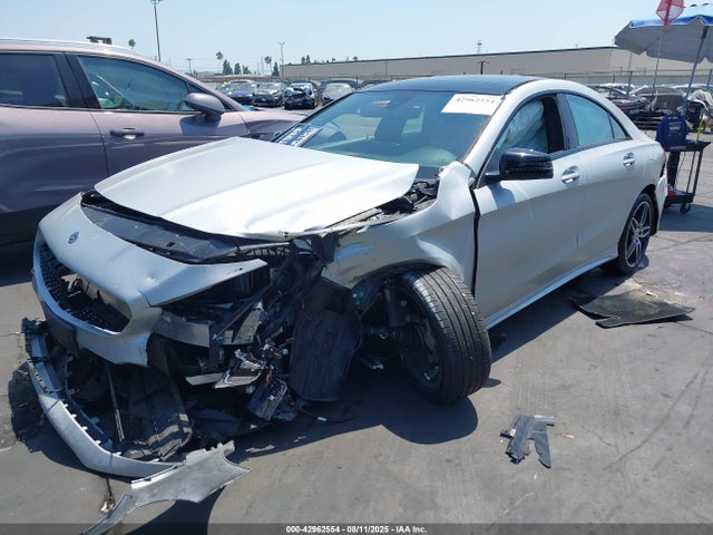 WDDSJ4EBXKN721221 Mercedes-Benz m270