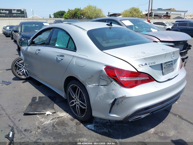 WDDSJ4EBXKN721221 Mercedes-Benz m270
