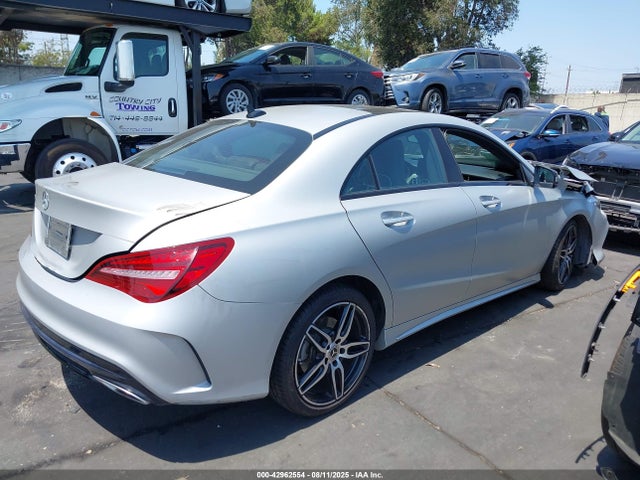 WDDSJ4EBXKN721221 Mercedes-Benz m270