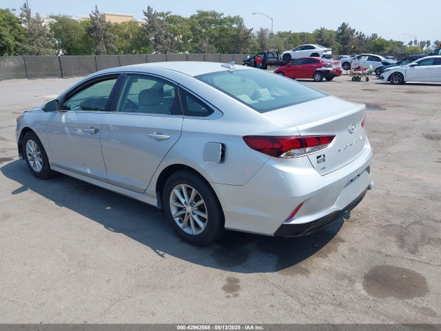 Hyundai gdi theta-ii 2019 5NPE24AF2KH782849 Image 3