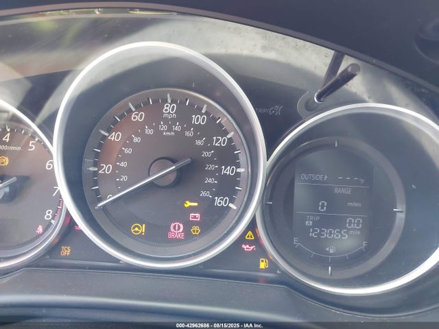 Mazda py 2016 JM3KE2BY2G0792145 Image 7