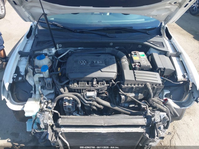 Volkswagen 2015 2015 1VWAT7A39FC080898 Image 10