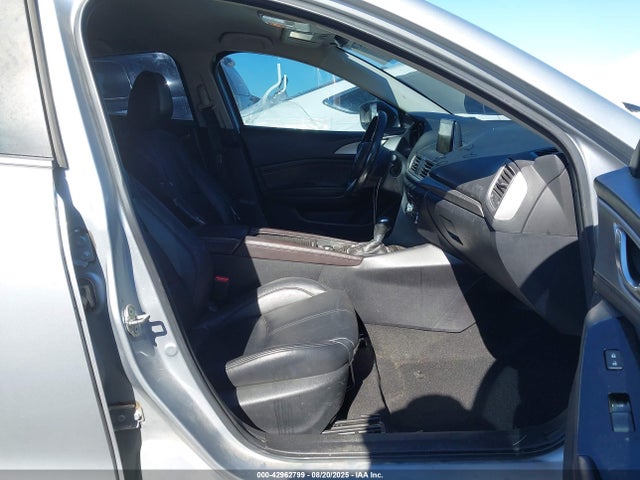 Mazda pe 2017 3MZBN1V75HM108352 Image 5