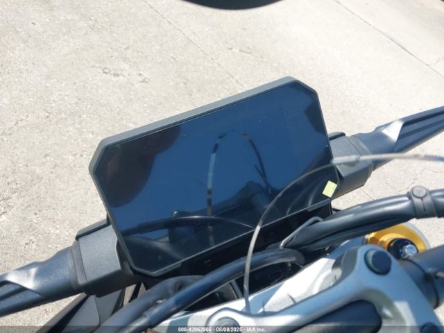 2025 SUZUKI GSX-S1000 JS1EK11D4S7100064 Photo 6