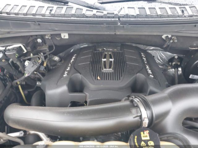 2018 LINCOLN NAVIGATOR 5LMJJ2HT8JEL19400 Photo 9