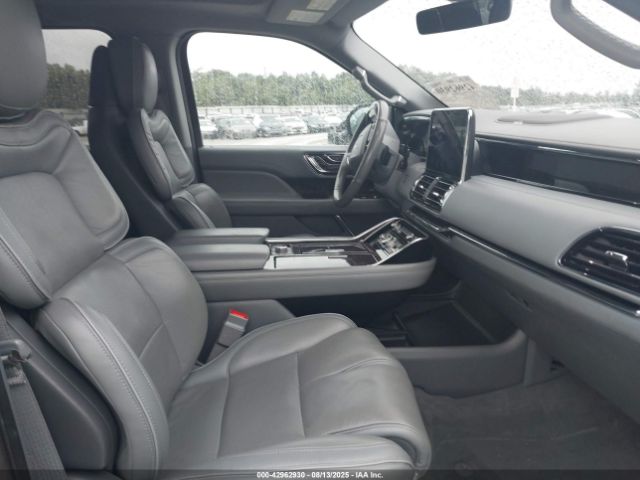 2018 LINCOLN NAVIGATOR 5LMJJ2HT8JEL19400 Photo 4