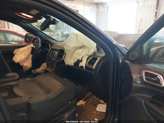 Продажа на аукционе авто 2014 Jeep Grand Cherokee Laredo, vin: 1C4RJFAG5EC398623, номер лота: 42962940