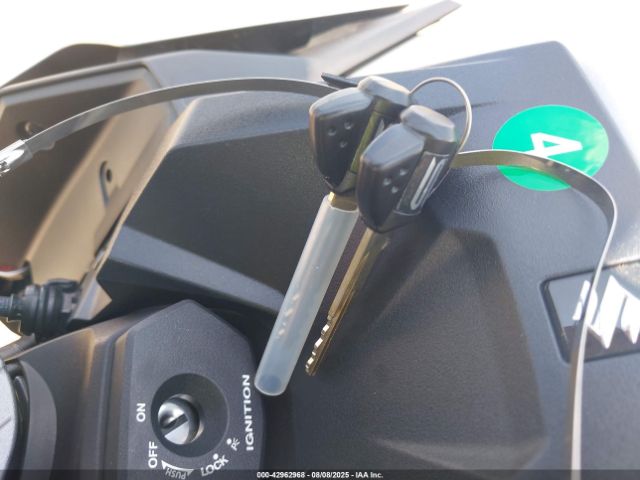 2025 SUZUKI GSX-S1000 JS1EK11D2S7100029 Photo 10