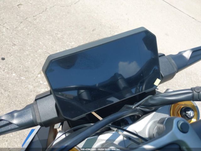 2025 SUZUKI GSX-S1000 JS1EK11D2S7100029 Photo 6