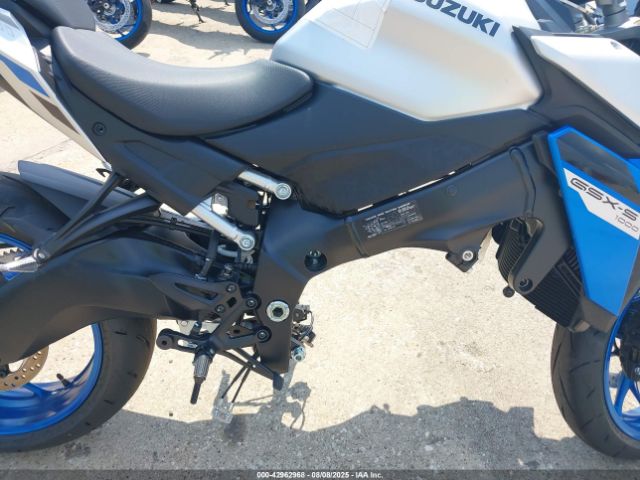 2025 SUZUKI GSX-S1000 JS1EK11D2S7100029 Photo 7