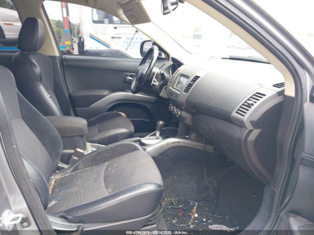 2013 MITSUBISHI OUTLANDER JA4JT3AW4DU014086 Photo 4