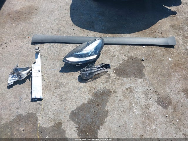 7SAYGDEE4NF571187 Tesla 2022