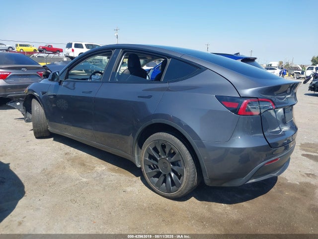 2022 TESLA MODEL Y 7SAYGDEE4NF571187 Photo 2