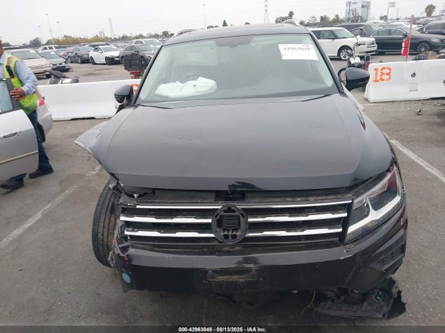 3VV3B7AX9JM082550 Volkswagen Tiguan