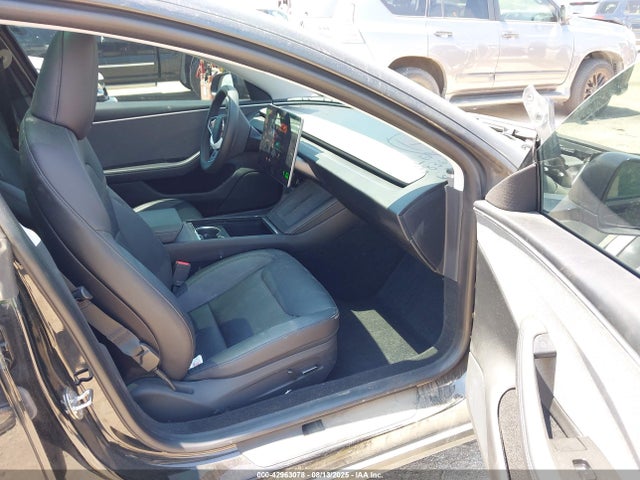 5YJ3E1EA1RF718841 Tesla MODEL 3