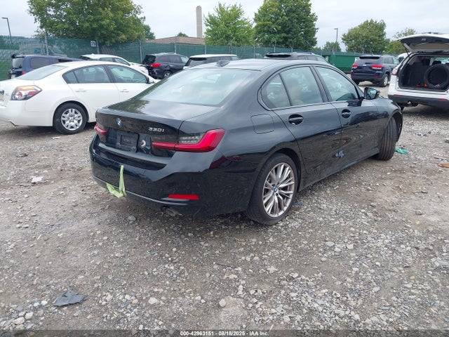 BMW 330I 2023 3MW89FF08P8D76199 Image 4