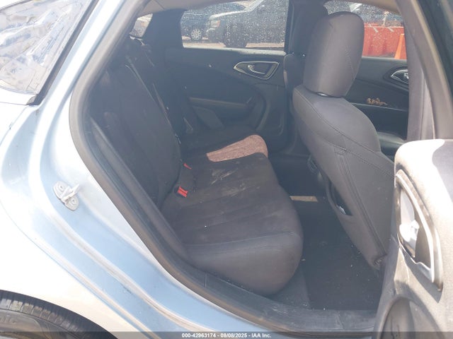 1C3CCCAB1FN684126 Chrysler 200