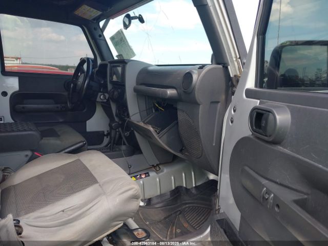 2008 JEEP WRANGLER 1J4FA24168L509777 Photo 4