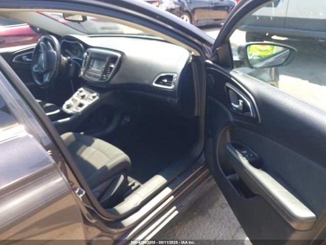 Chrysler 200 2016 1C3CCCAB5GN160155 Image 5