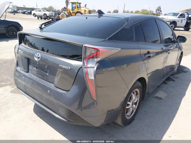 Toyota Prius Two 2017 JTDKBRFU3H3564544 Image 4