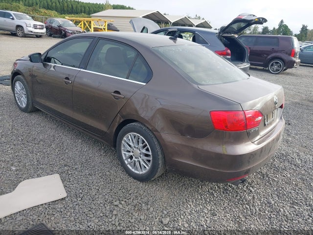 3VW3L7AJ1EM408240 Volkswagen Tdi