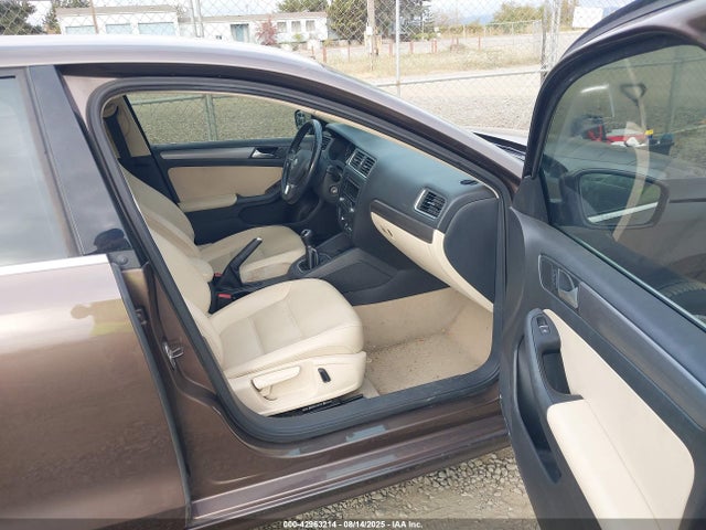 3VW3L7AJ1EM408240 Volkswagen Tdi