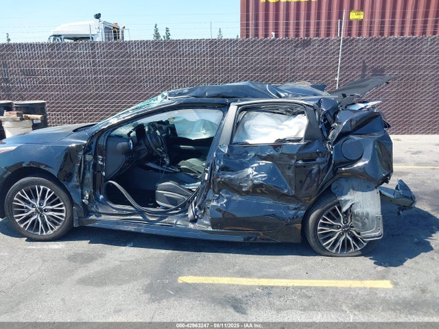 3KPF54ADXNE500377 KIA mpi nu