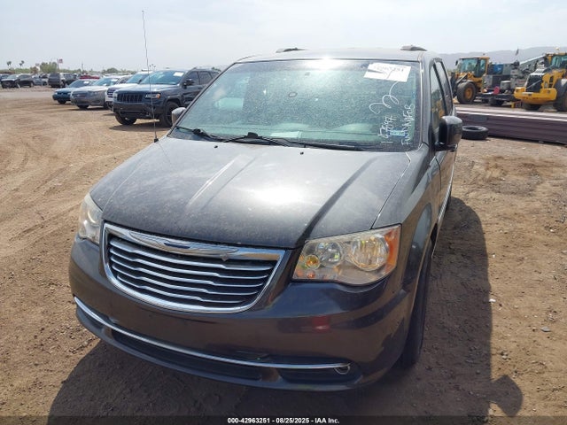 2C4RC1BG7GR147897 Chrysler Town and Country
