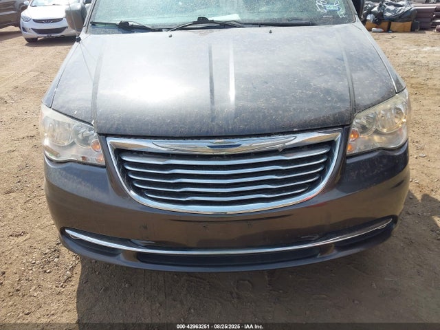 2C4RC1BG7GR147897 Chrysler Town and Country