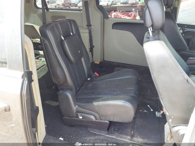 2C4RC1BG7GR147897 Chrysler Town and Country