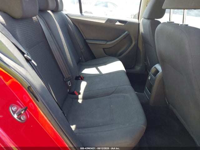3VWD17AJ8FM214445 Volkswagen 1.8t