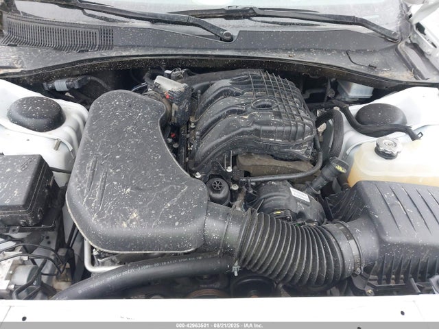 Chrysler 300 2023 2C3CCASG7PH667016 Image 10
