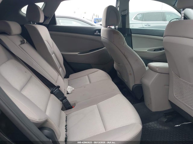 KM8J33A47GU114803 Hyundai 2016