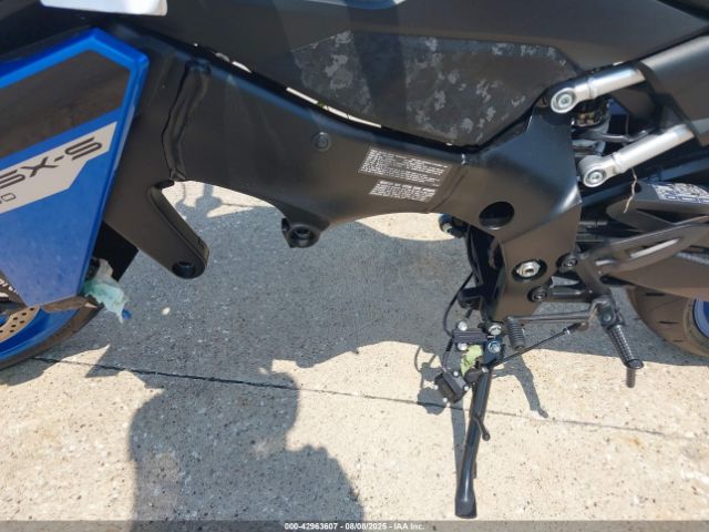 2025 SUZUKI GSX-S1000 JS1EK11D8S7100021 Photo 8