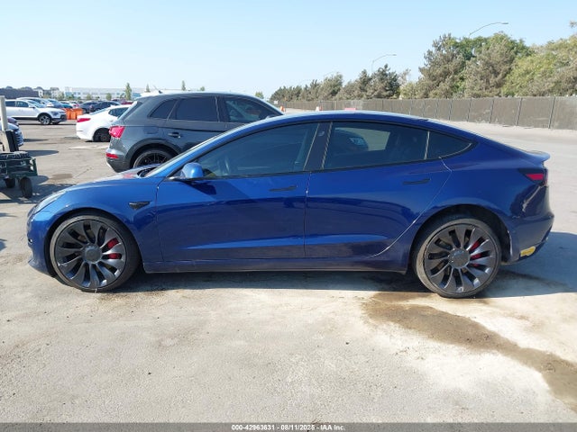 5YJ3E1EC6NF164949 Tesla MODEL 3