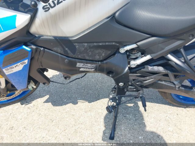 2025 SUZUKI GSX-S1000 JS1EK11DXS7100005 Photo 8