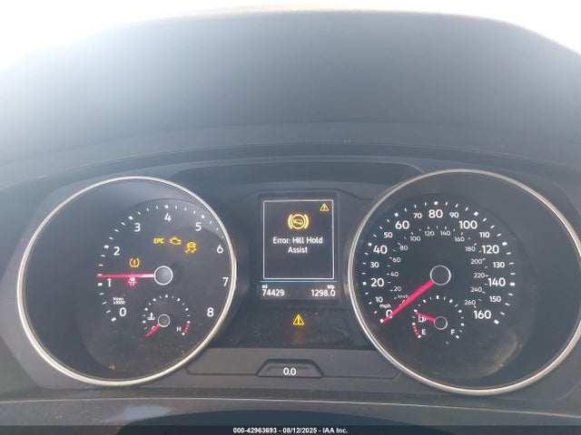 Volkswagen Tiguan 2018 3VV2B7AX0JM073893 Image 7
