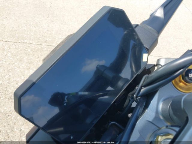 2025 SUZUKI GSX-S1000 JS1EK11D7S7100060 Photo 6