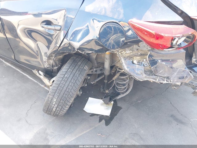 Mazda pe 2015 3MZBM1K74FM203764 Image 18
