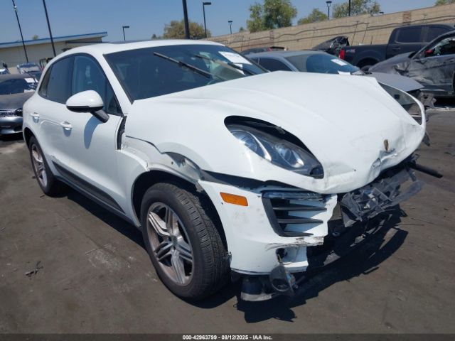 2015 PORSCHE MACAN WP1AB2A51FLB70068 Photo 0