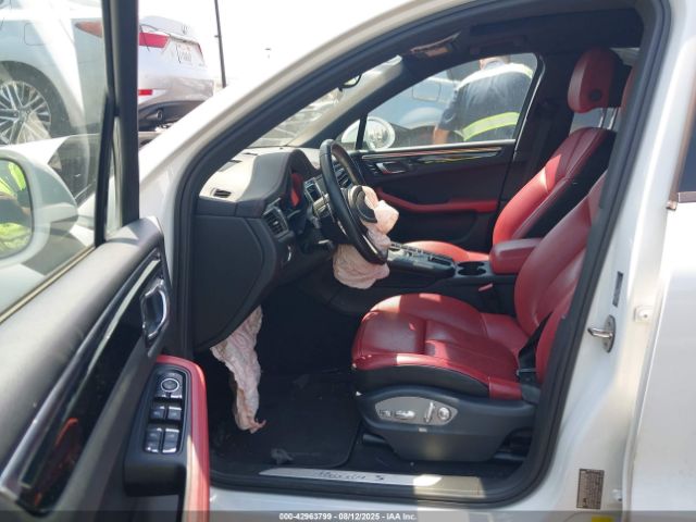 2015 PORSCHE MACAN WP1AB2A51FLB70068 Photo 4